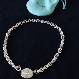 Authentic Tiffany necklace never worn